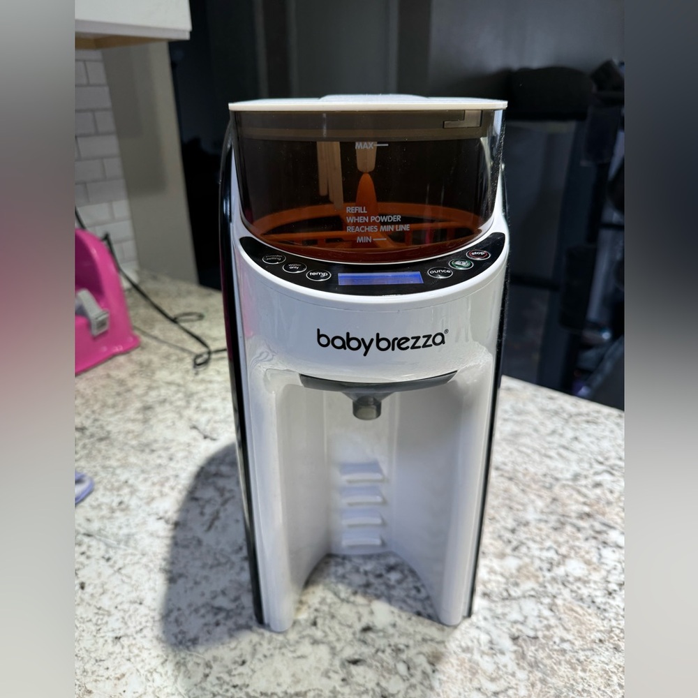 Baby Brezza Formula Pro